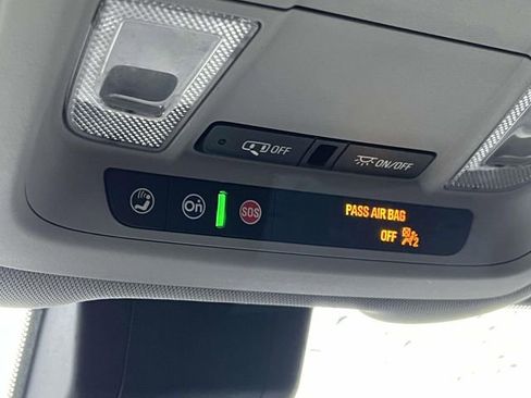 Used 2020 GMC Terrain SLE w/ Driver Convenience Package image 30