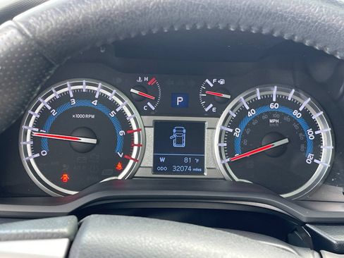 Used 2019 Toyota 4Runner SR5 Premium AWD/4WD image 28