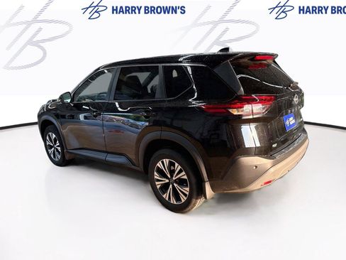 Used 2022 Nissan Rogue SV AWD/4WD image 2