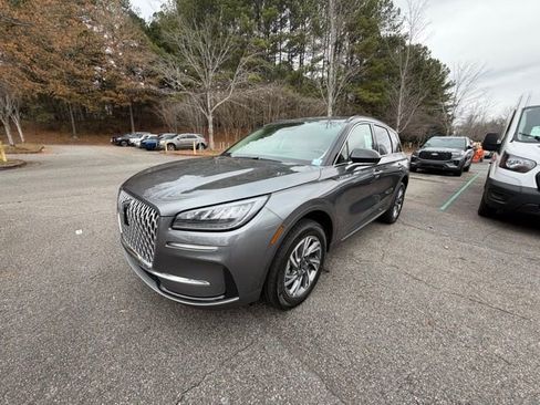 New 2026 Lincoln Corsair Premiere image 3