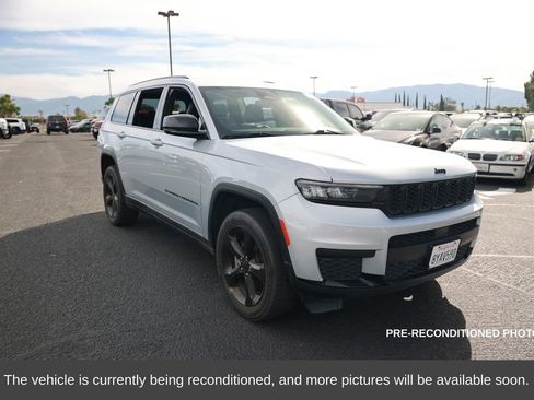 Used 2021 Jeep Grand Cherokee L Altitude image 8