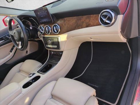 Used 2018 Mercedes-Benz GLA 250 image 21