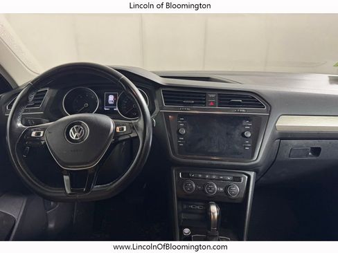 Used 2018 Volkswagen Tiguan SE image 20