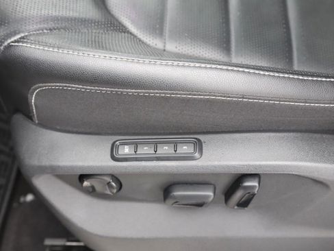 Used 2024 Volkswagen Atlas SEL image 19