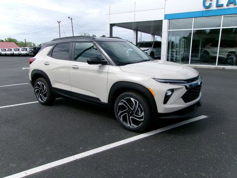 New 2026 Chevrolet TrailBlazer RS FWD image 9