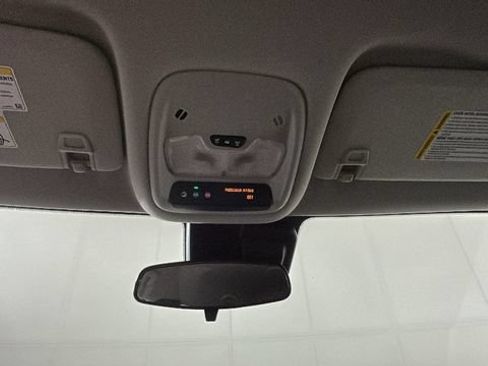 Used 2024 Chevrolet TrailBlazer LT w/ LT Cold Weather Package FWD image 26