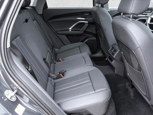 New 2026 Audi Q5 Premium AWD/4WD image 23