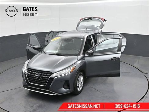 Used 2024 Nissan Kicks S image 52