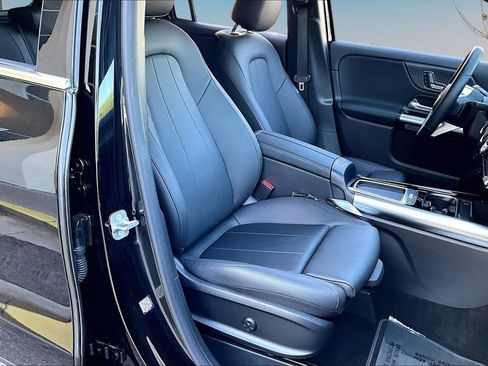 Used 2025 Mercedes-Benz GLA 250 image 7