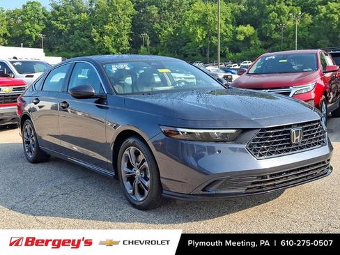 Used 2025 Honda Accord EX-L image 2