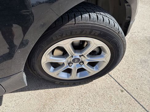 Used 2020 Ford EcoSport SE image 16