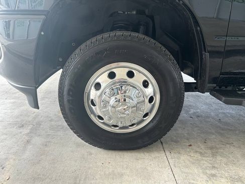 Used 2026 RAM 3500 Big Horn AWD/4WD image 14