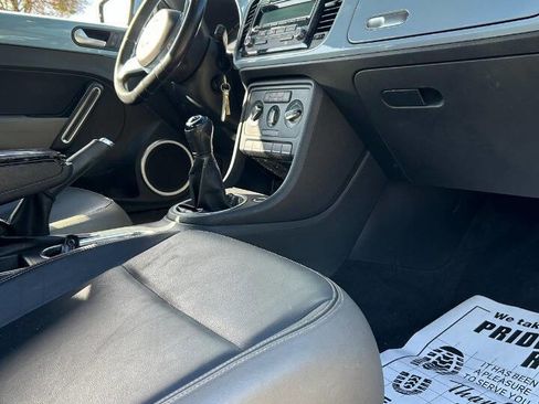 Used 2013 Volkswagen Beetle 2.5 image 34