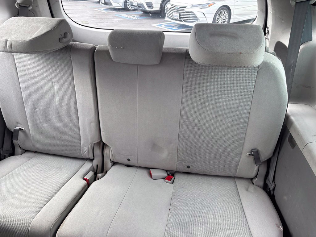 Used 2014 Toyota Sienna L FWD image 12