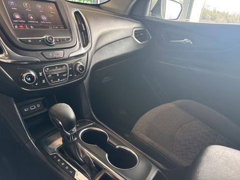 Used 2024 Chevrolet Equinox LT image 28