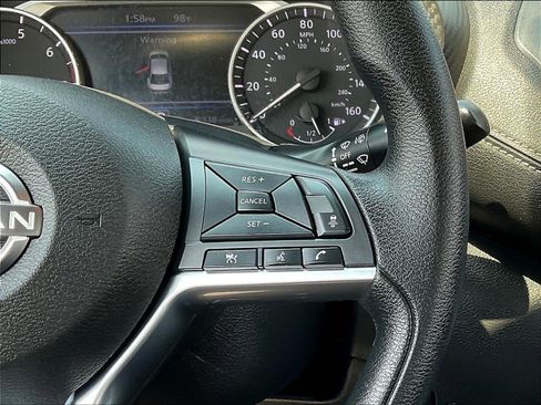 Used 2025 Nissan Sentra SV FWD image 13
