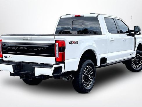 Used 2025 Ford F250 Platinum AWD/4WD image 6