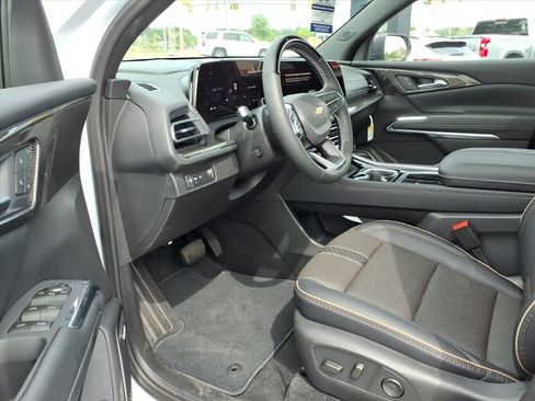 New 2026 Chevrolet Traverse High Country FWD image 9