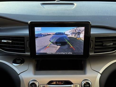 Certified 2023 Ford Explorer XLT w/ Equipment Group 202A image 4