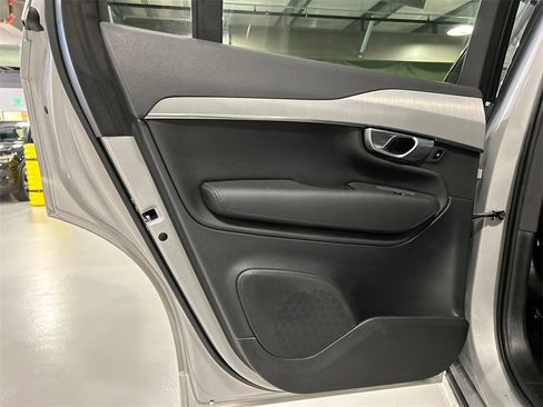 Used 2024 Volvo XC90 B5 Core w/ Protection Package Premier image 22