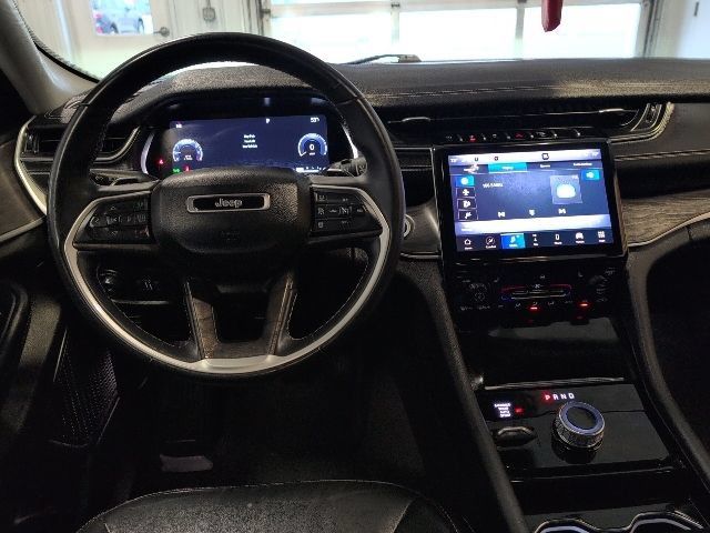 Used 2023 Jeep Grand Cherokee Limited AWD/4WD image 18