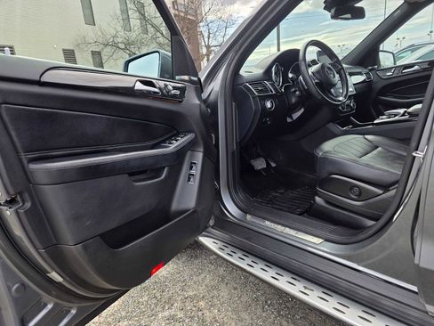 Used 2019 Mercedes-Benz GLS 450 4MATIC image 22