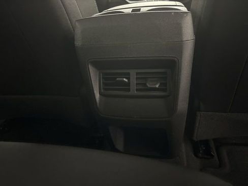 Used 2023 Chevrolet Colorado Trail Boss w/ Technology Package image 17