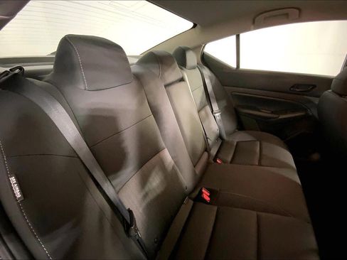 Used 2025 Nissan Altima 2.5 SV image 23