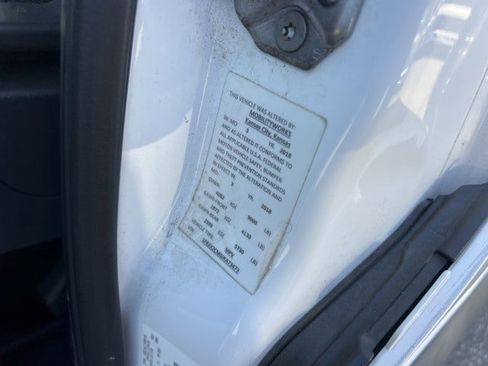 Used 2018 Ford Transit 350 XL image 23