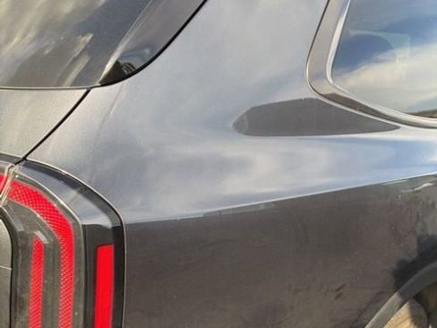 Used 2023 Kia Telluride EX X-Line image 10