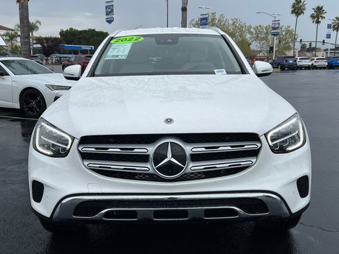Used 2022 Mercedes-Benz GLC 300 image 2