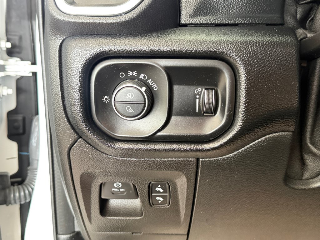 Used 2021 RAM 1500 Big Horn AWD/4WD image 24