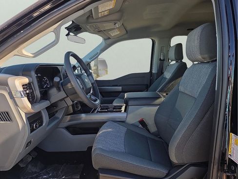 New 2026 Ford F250 XLT w/ FX4 Off-Road Package image 11