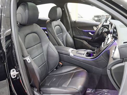 Used 2022 Mercedes-Benz GLC 300 4MATIC Coupe image 31