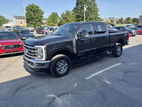 Used 2024 Ford F350 Lariat w/ Camper Package image 8