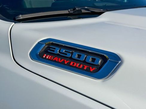 New 2026 RAM 3500 Big Horn AWD/4WD image 7