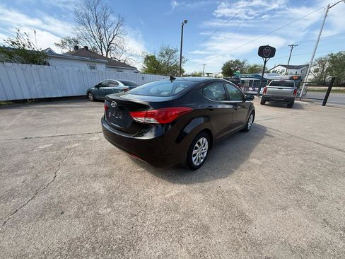 Used 2013 Hyundai Elantra GLS image 4