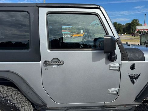 Used 2015 Jeep Wrangler 4WD Sport image 14
