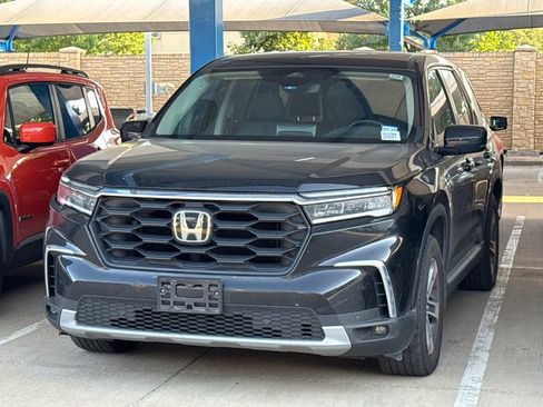 Certified 2025 Honda Pilot EX-L image 1