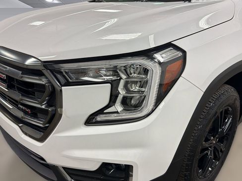 Certified 2023 GMC Terrain AT4 AWD/4WD image 10