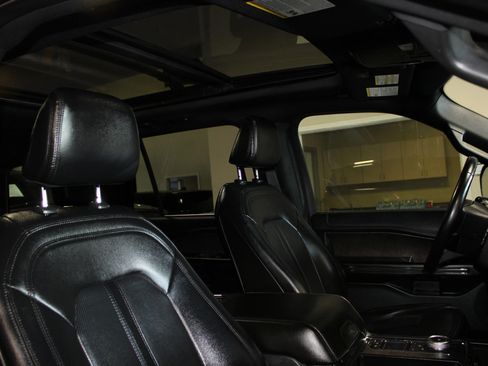 Used 2021 Ford Expedition Limited RWD image 41