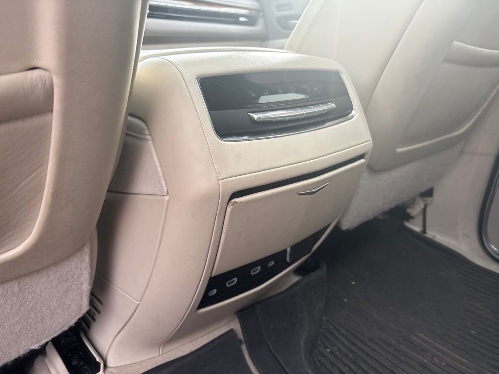 Certified 2024 Cadillac Escalade ESV Sport Platinum w/ LPO, ONYX Package AWD/4WD image 23