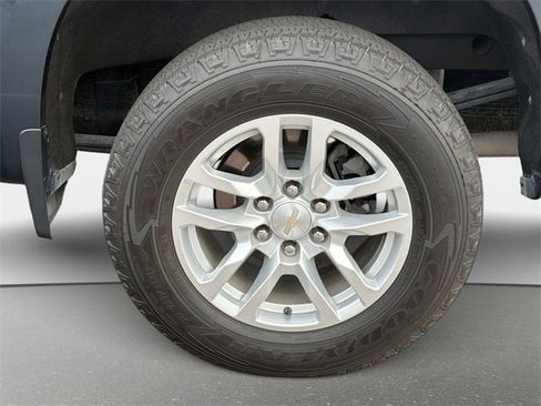 Used 2021 Chevrolet Silverado 1500 LT image 10