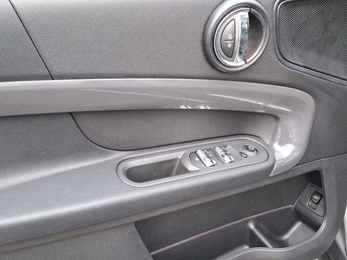 Used 2019 MINI Cooper Countryman S image 8