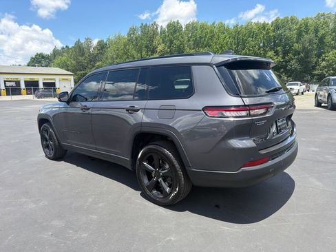 Used 2021 Jeep Grand Cherokee L Laredo AWD/4WD image 8