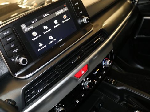 Used 2020 Kia Telluride S FWD image 30