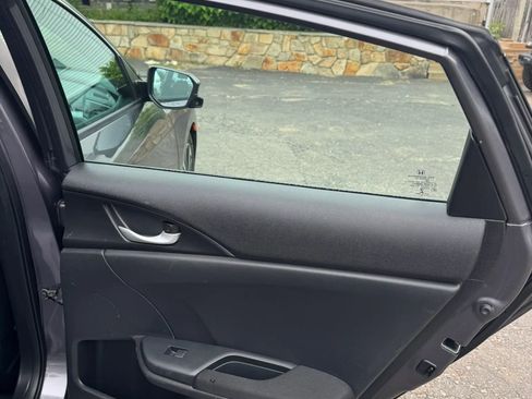 Used 2016 Honda Civic EX-T image 29