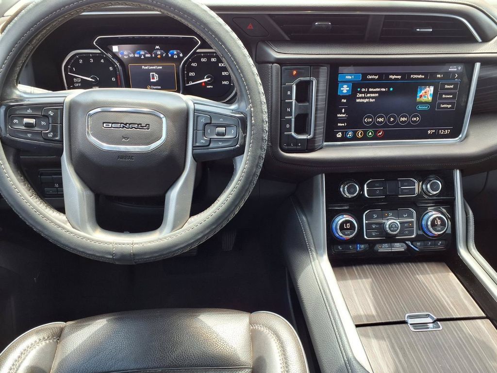 Used 2021 GMC Yukon Denali w/ Denali Ultimate Package RWD image 14