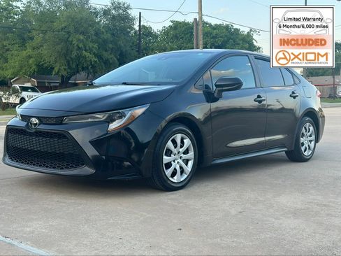 Used 2021 Toyota Corolla LE image 1