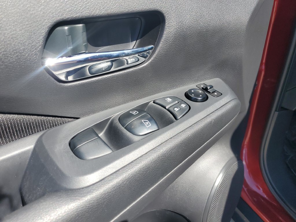 Used 2023 Nissan Kicks SV FWD image 28